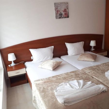 Capuccino Guest Apartments - Free Parking And Wi-Fi Sunny Beach Ngoại thất bức ảnh