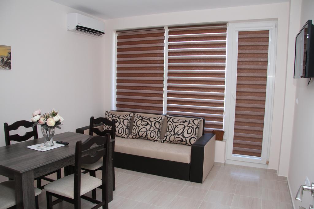 Capuccino Guest Apartments - Free Parking And Wi-Fi Sunny Beach Ngoại thất bức ảnh