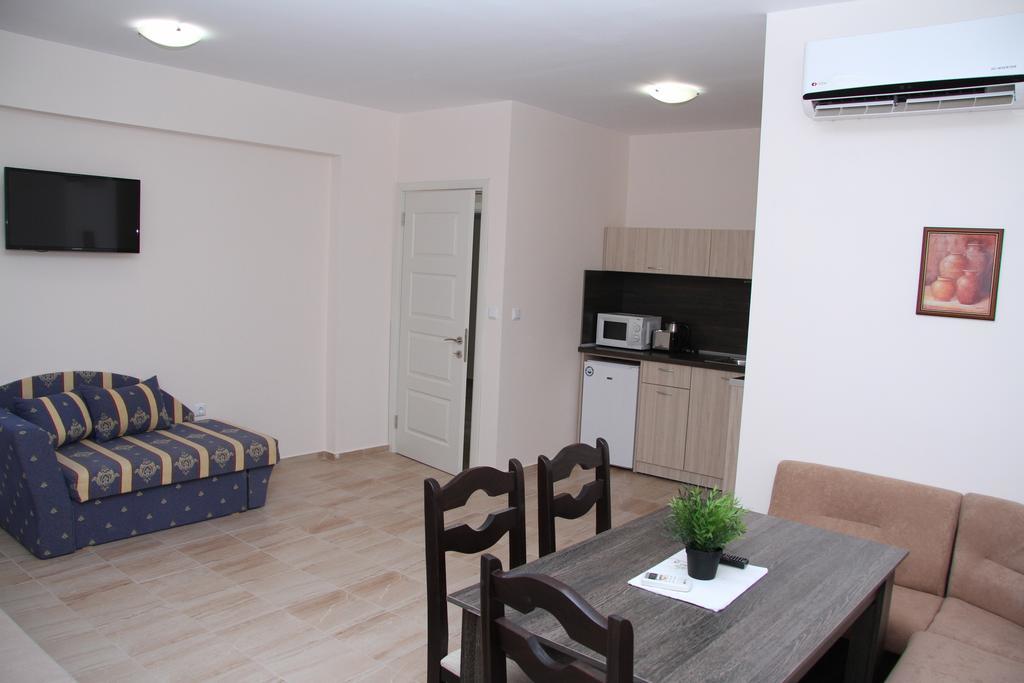 Capuccino Guest Apartments - Free Parking And Wi-Fi Sunny Beach Ngoại thất bức ảnh