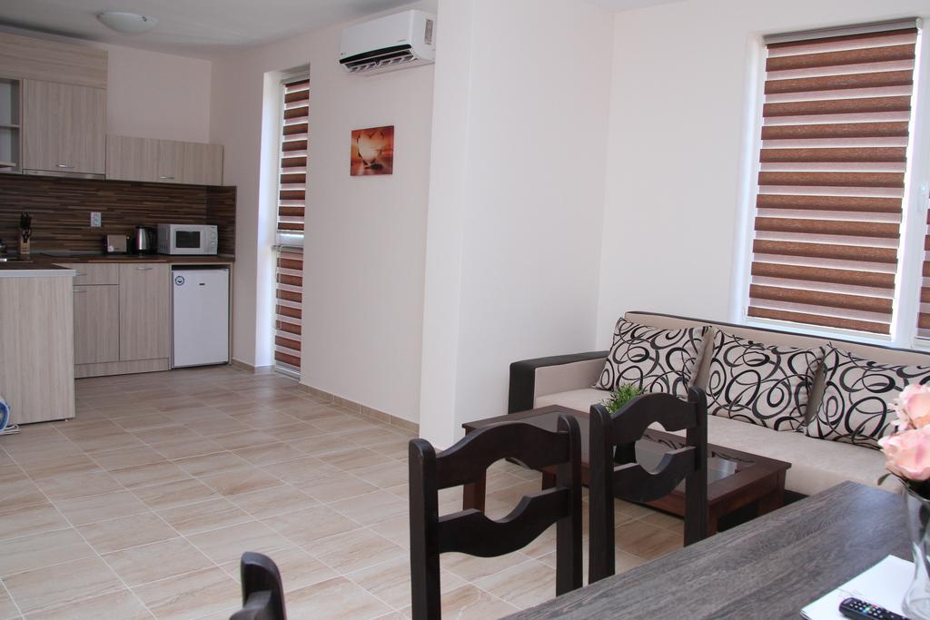 Capuccino Guest Apartments - Free Parking And Wi-Fi Sunny Beach Ngoại thất bức ảnh